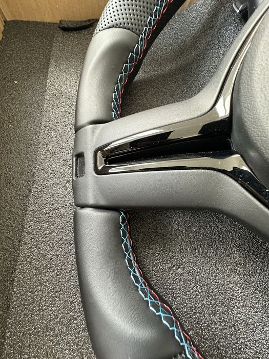 Скосен М спорт волан подходящ за BMW E60 E61 БМВ Е60 Е61 m sport volan