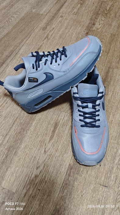 Кроссовки Nike 42-43