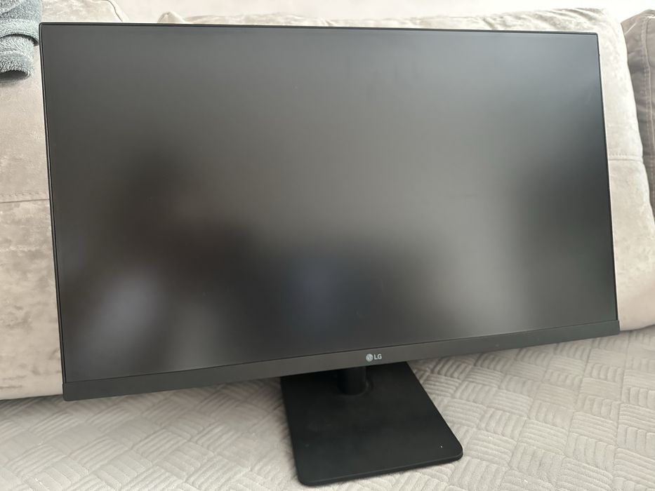 Продам монитор lg