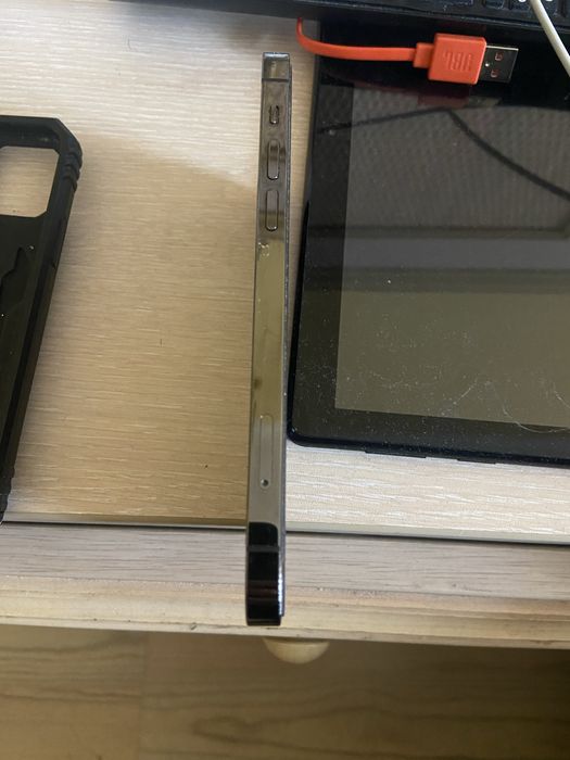 I phone 12 pro за части