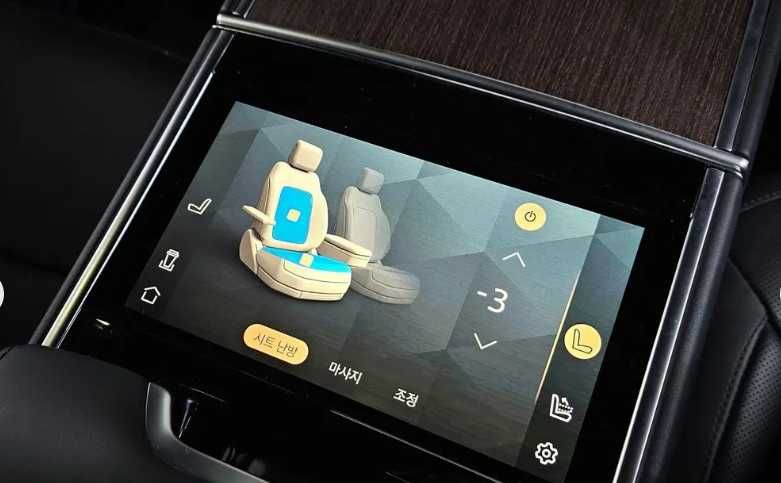 Range Rover P550e Autobiography