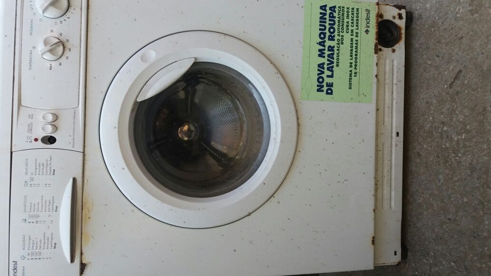 Продавам части за перални Indesit Различни модели
