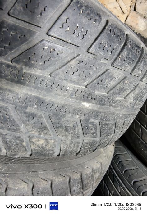Продам 2 баллона R15 195/65