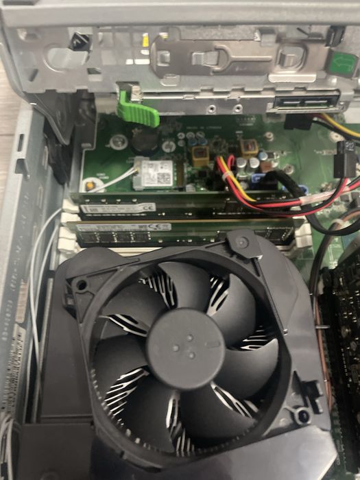 Workstation HP EliteDesk 800 G4 SFF Nvidia Quatro T1000 4GB