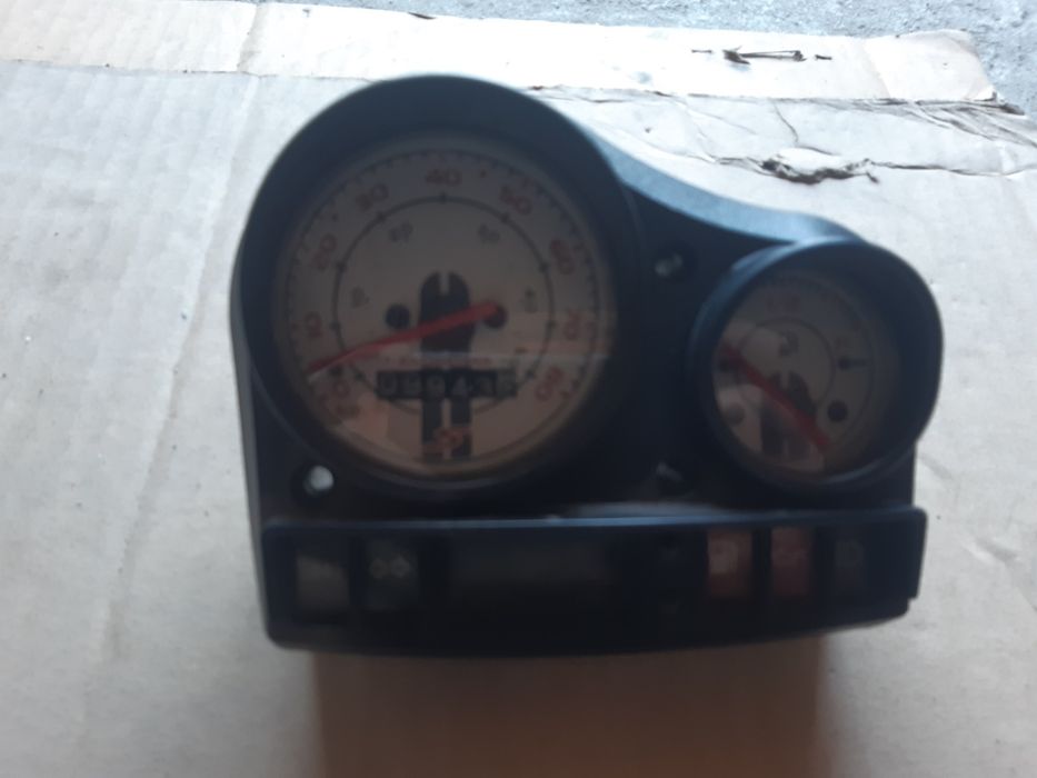 Километражини табла  за  Веспа (VESPA)-втора употреба