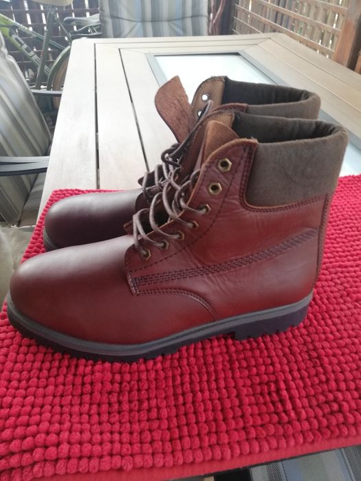 Bocanci noi Lander nr 44/45 piele