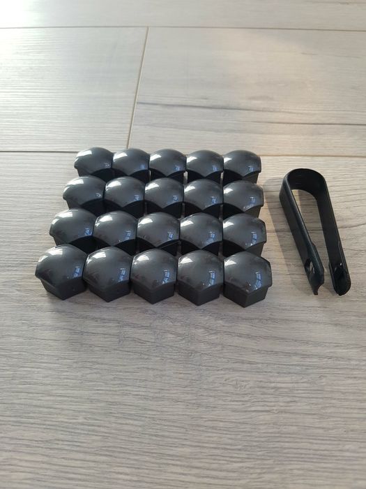 Set-20-Capace-Prezoane-Gri-17mm-Jante-Mercedes-Audi-Bmw-Skoda-Renault