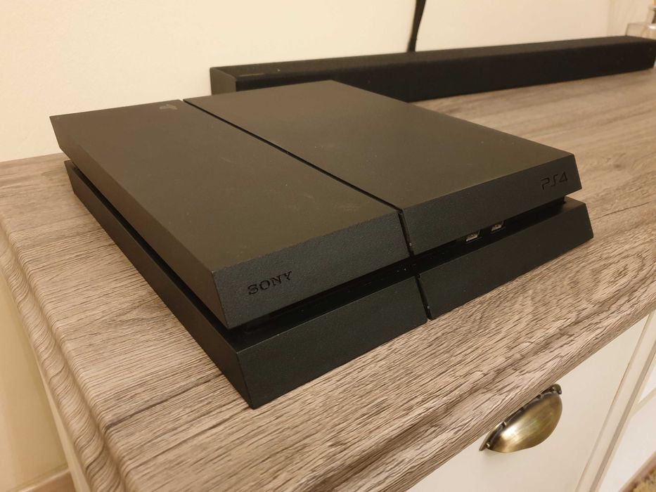 PlayStation 4 (PS4) 500GB - Complet functional