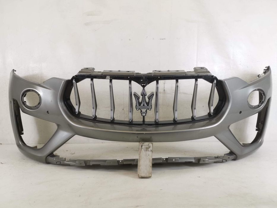 Предна броня с радиаторна решетка Мазерати Левант Трофео / Maserati Le