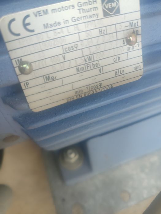 Motor electric trifazic