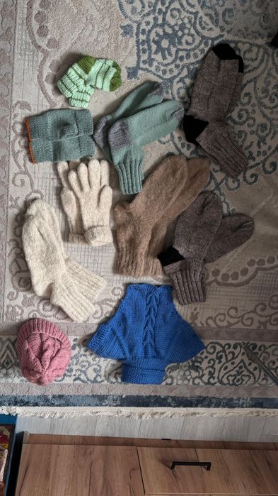 Қысқы қолдан тоқылған жылы киімдер