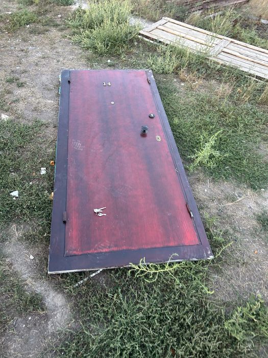 Продам металлические двери