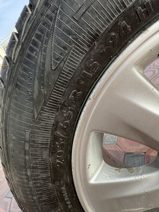 Продается диска с резиной 15