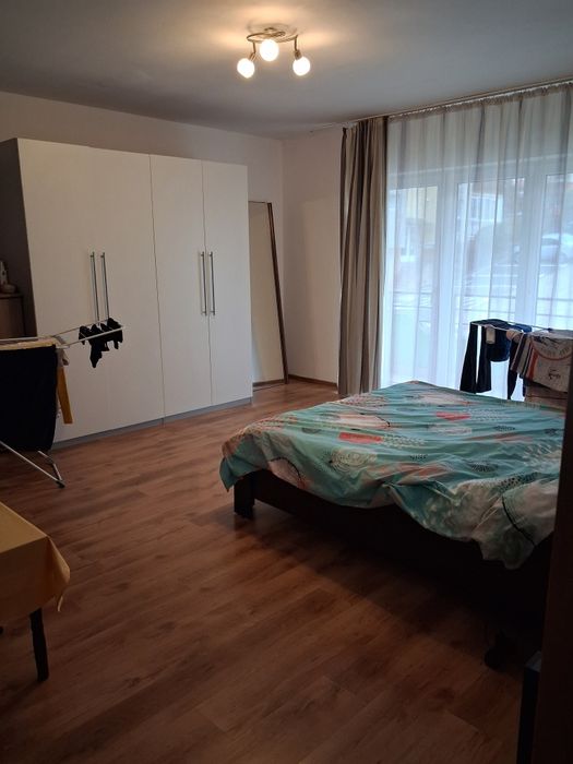 Vând apartament FLORESTI 46 mp  ,Str Stejarului