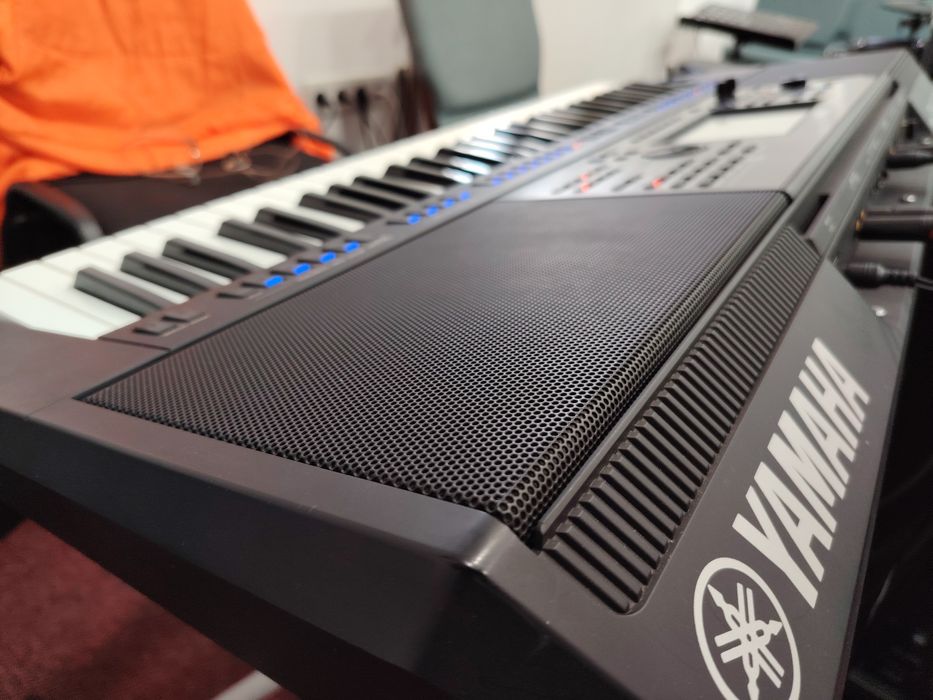 Yamaha PSR SX 700