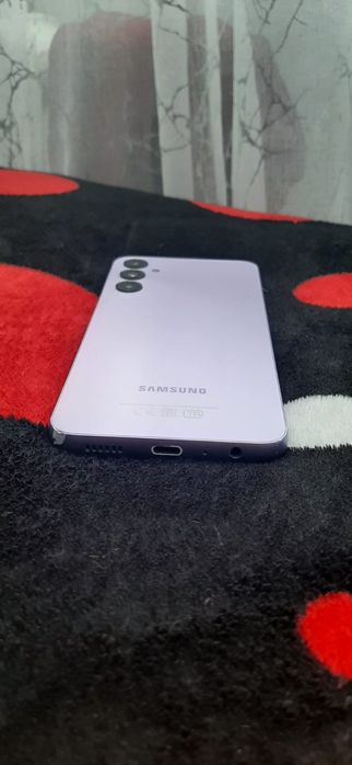 Самсунг а05s в нормальном состоянии
