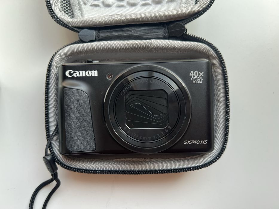 фотокамера Canon PowerShot SX740 HS