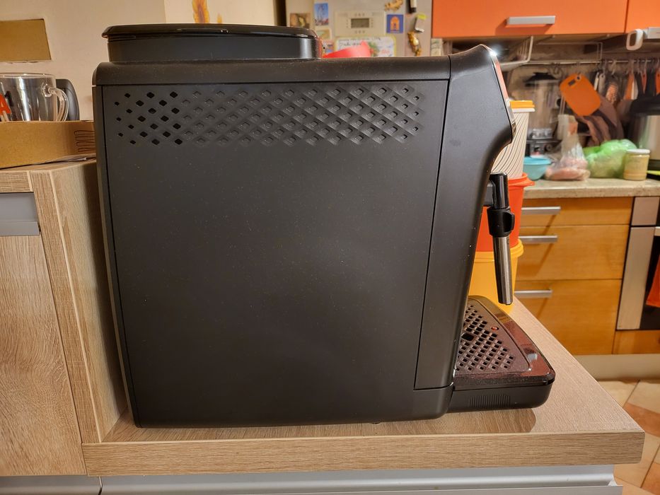 В ГАРАНЦИЯ Phillips EP2225/10 Espresso Кафемашина