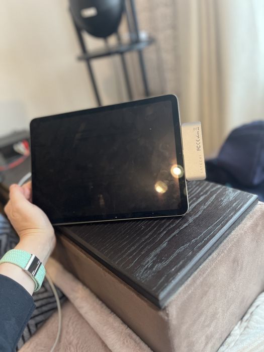 USB C hub за таблет