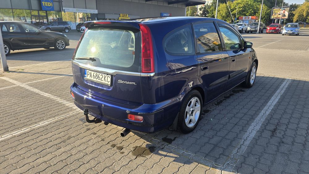 Honda Stream  продава