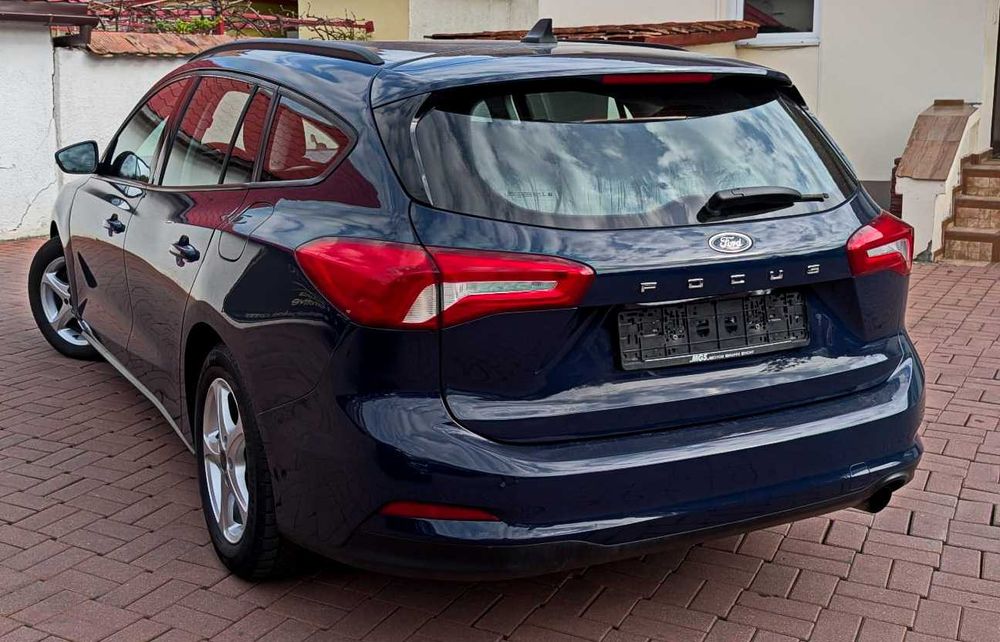FORD FOCUS   2020