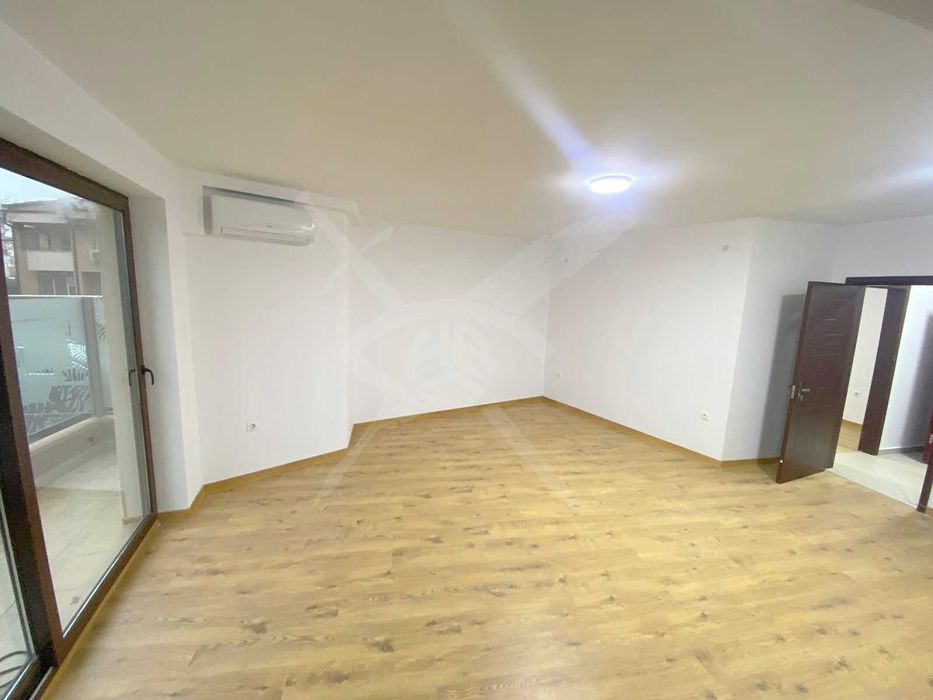 Продава се Многостаен апартамент в Пловдив, Христо Смирненски - 180 кв.м за 1053 €/кв.м - Снимка #1