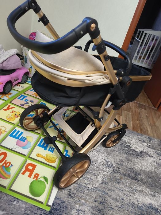 продам коляску в отличном состоянии
