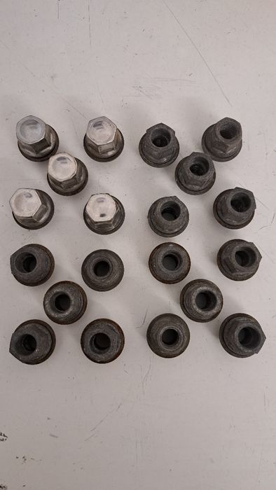 Set 20 piulite inguste M12×1,5, Outlander