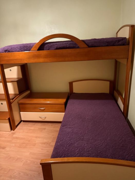 Двуетажно легло МДФ+нощно шкафче МДФ+стълби с място за съхранение МДФ