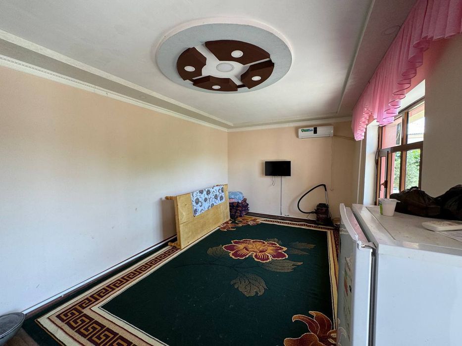 Termiz SENTR tomondagi Hovli Uy Sotiladi SNOSGA qoʻyilmagan