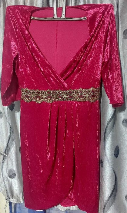 Rochie elegante medie