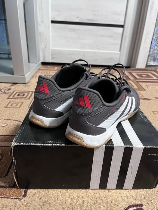 Футзалки Adidas