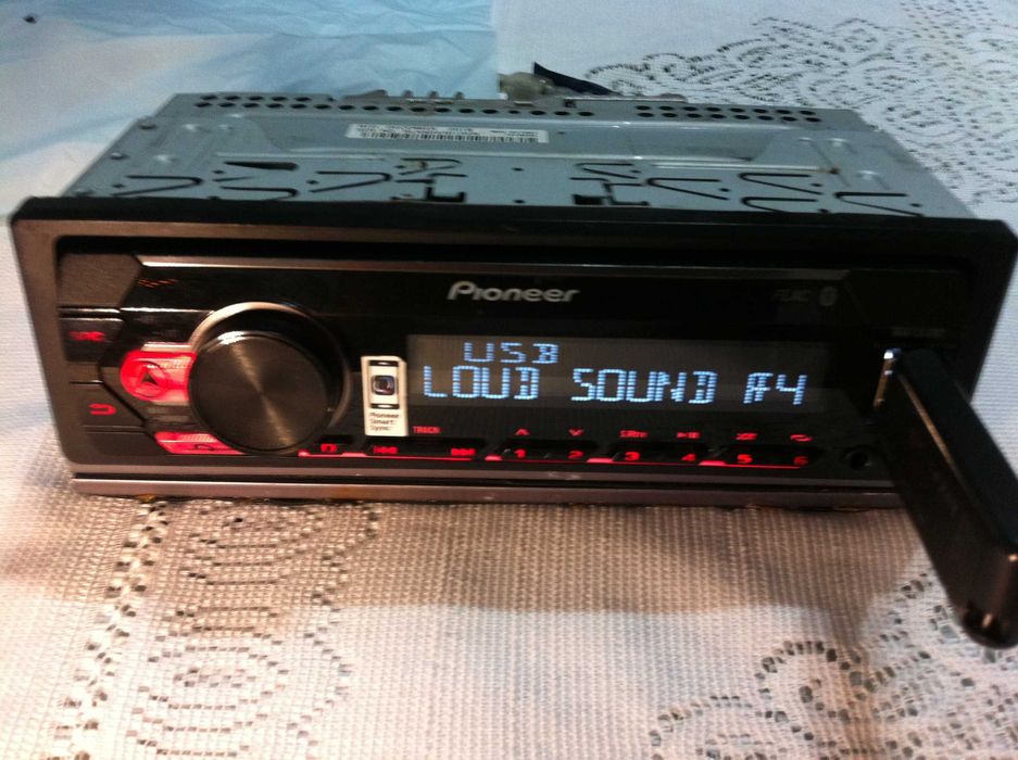 Radio CD MP3 player JVC KDR871BT cu Bluetooth, AUX, USB (statie