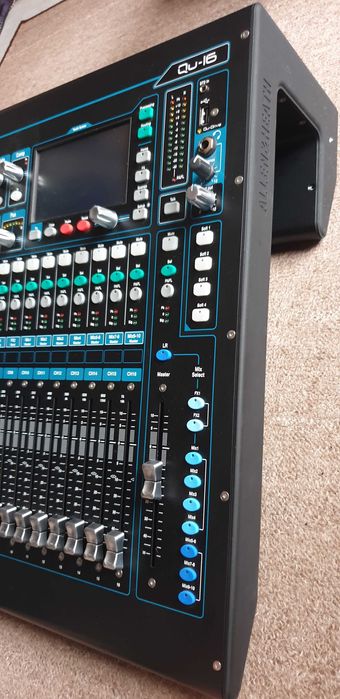 Allen & Heath Qu-16 Дигитален миксер