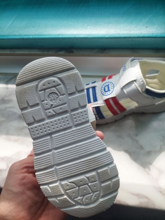 Кожени меки сандалки