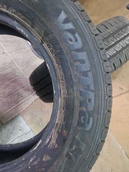 4 Hankook R15 C 205/70/ 
летни бусови гуми DOT2018