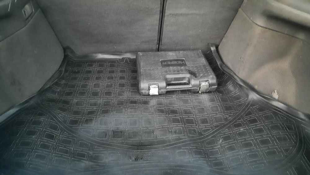 Тойота авенсис 1999 1.8