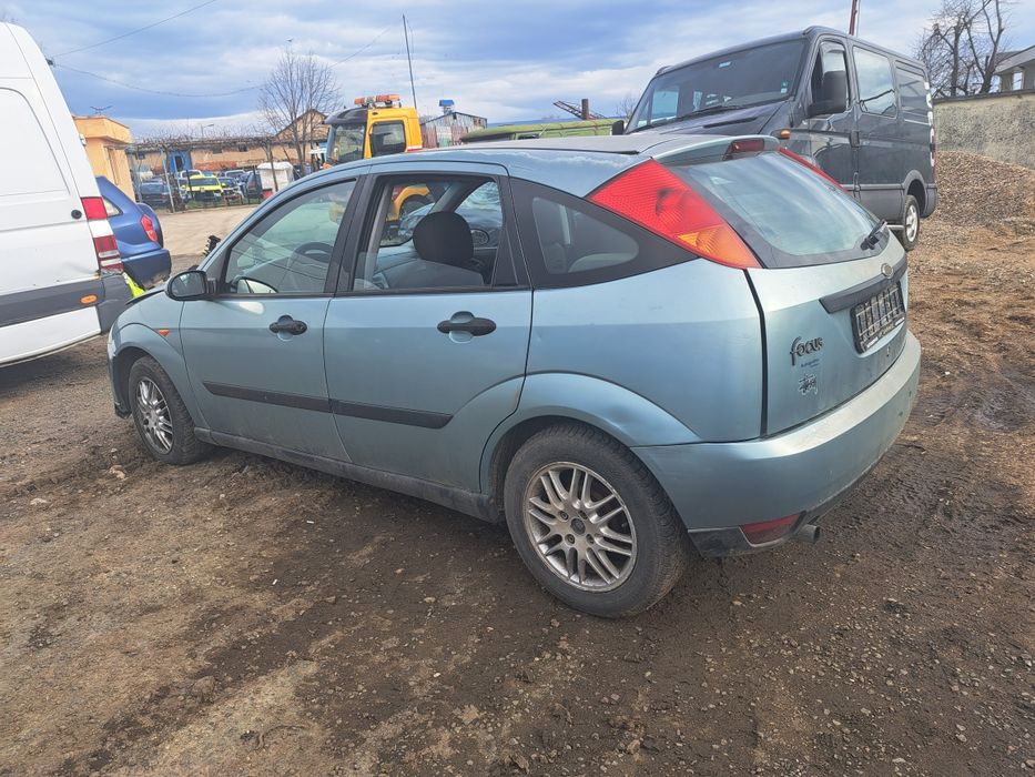 Форд Фокус 1.6 16V на части !