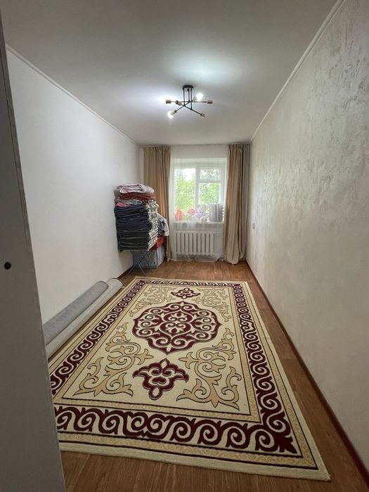 Продам 3 комнатный квартир