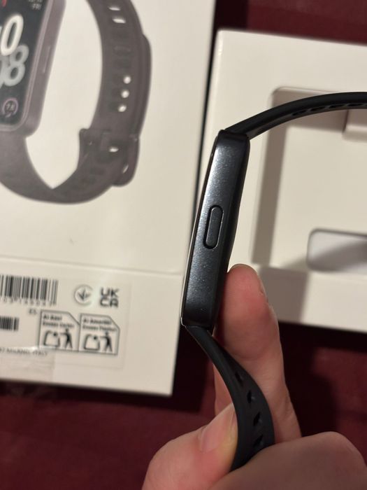Brățară fitness Huawei Band 10 – neagră, nefolosită în cutie