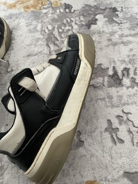 Adidasi Represent au foet putrate de 4 5 ori