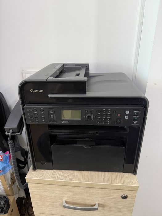 Продам мфу (принтер, копер, сканер)  Canon MF 4750