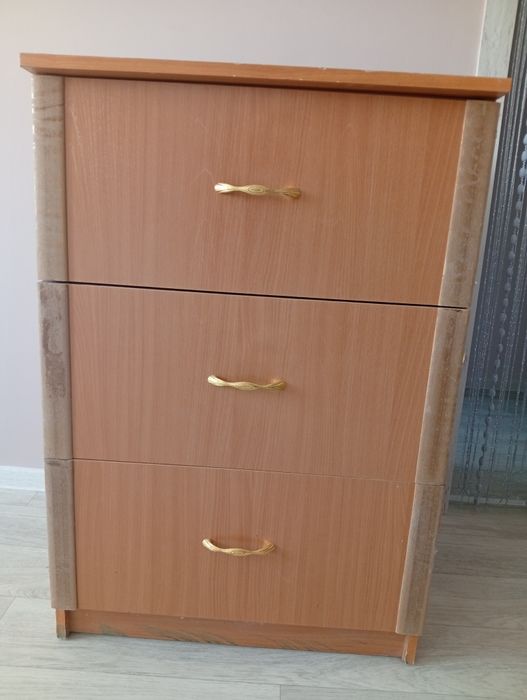 Компактный комод для вещей