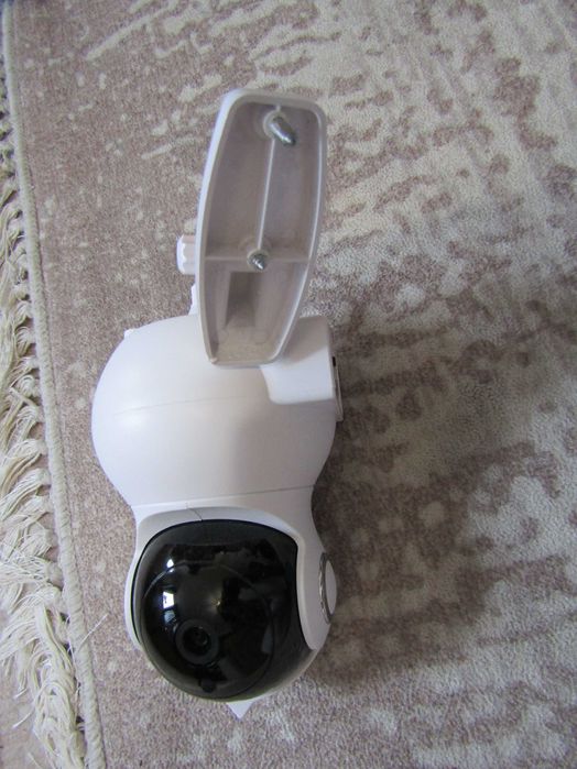 Камера за видеонаблюдение PNI IP930W 1080P 2 MP с IP P2P PTZ wireless