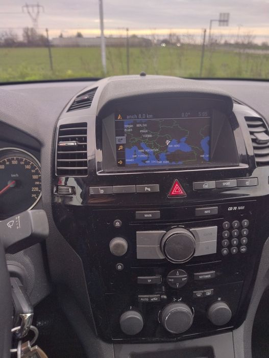 Vând Opel Zafira 2012