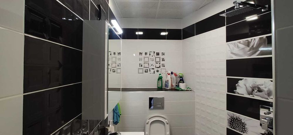 Дава се под наем Тристаен апартамент в Пловдив, Център - 90 кв.м за 341.7 € - Снимка #7