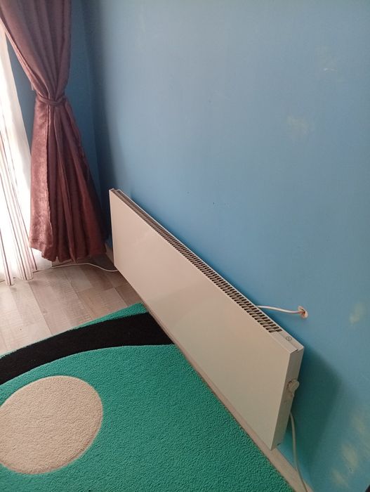 Adax конвектор за стена