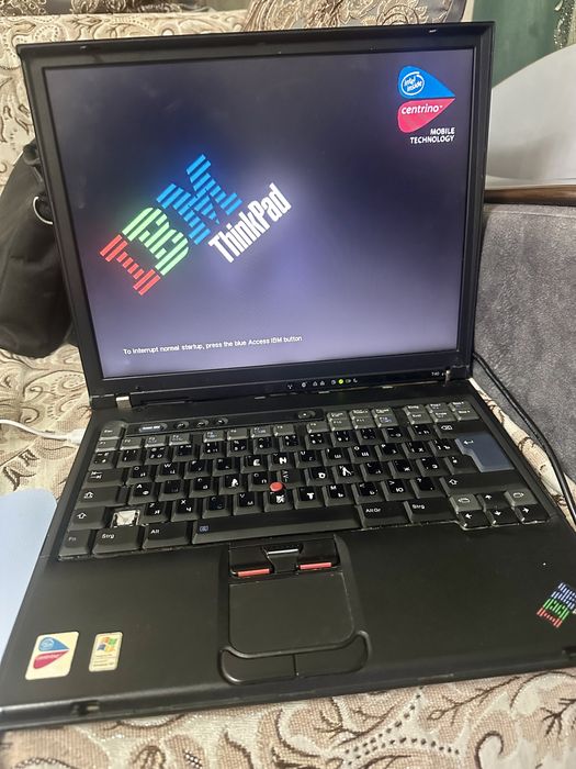 Продам ноутбук на запчасти