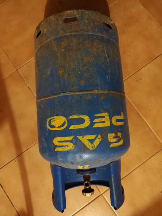 Vând butelie mare de aragaz