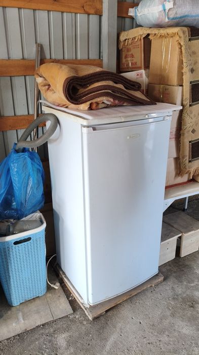 Продам холодильник